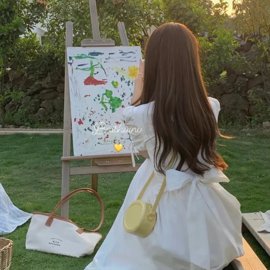 穿进游戏后她们都想辅助我修行